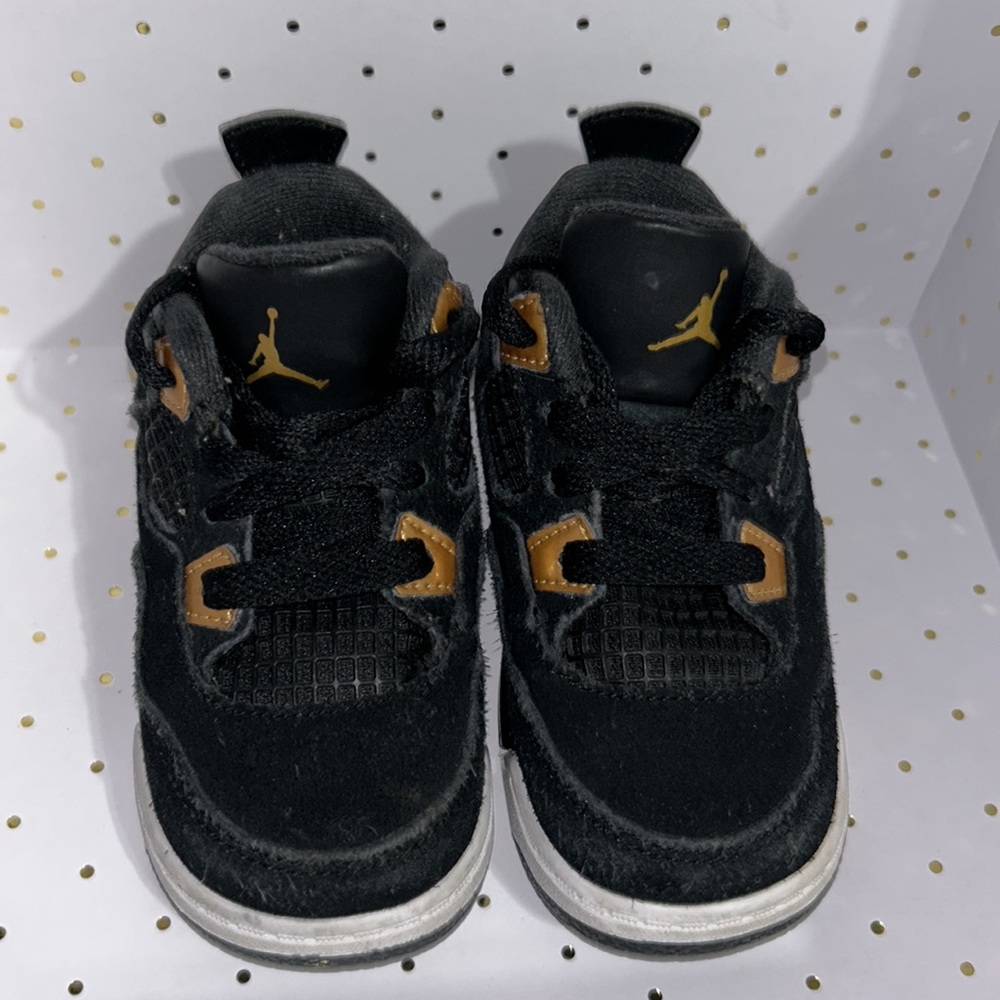 Nike Jordan Retro BT Black Gold white  Royalty Sneakers size 6C